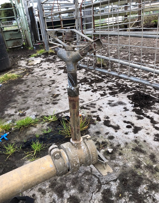 3 inch 8m long irrigation pipes with sprinklers x 20 Machinery